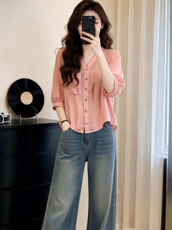 Áo sơ mi nữ cổ V tay lỡ phong cách Pháp, kiểu dáng thanh lịch tôn dáng — màu xanh nhạt