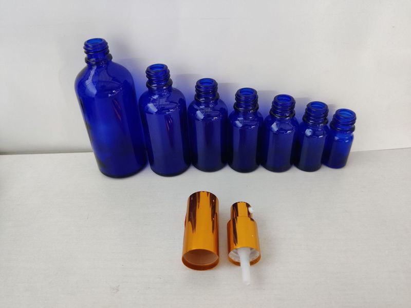 ブルーガラスサンプルスプレーボトル旅行ポータブルシルクスクリーンロゴ香水ボトル保湿香水ボトル卸売|undefined