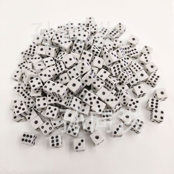 plastic beige dice