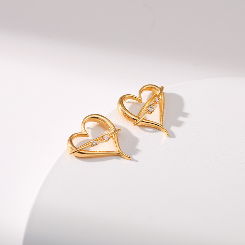 Sweet Heart Shape Copper Inlay Zircon Ear Studs 1 Pair display picture 3
