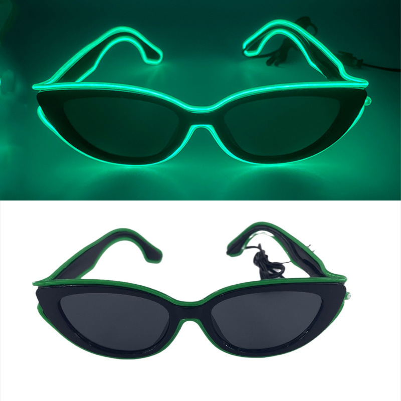 Marco negro + lente negra (luz verde oscuro)