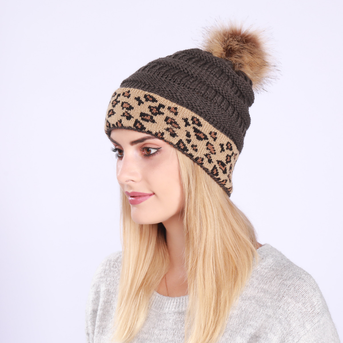 Mujeres Moda Leopardo Pompones Prensado Gorro De Lana display picture 30