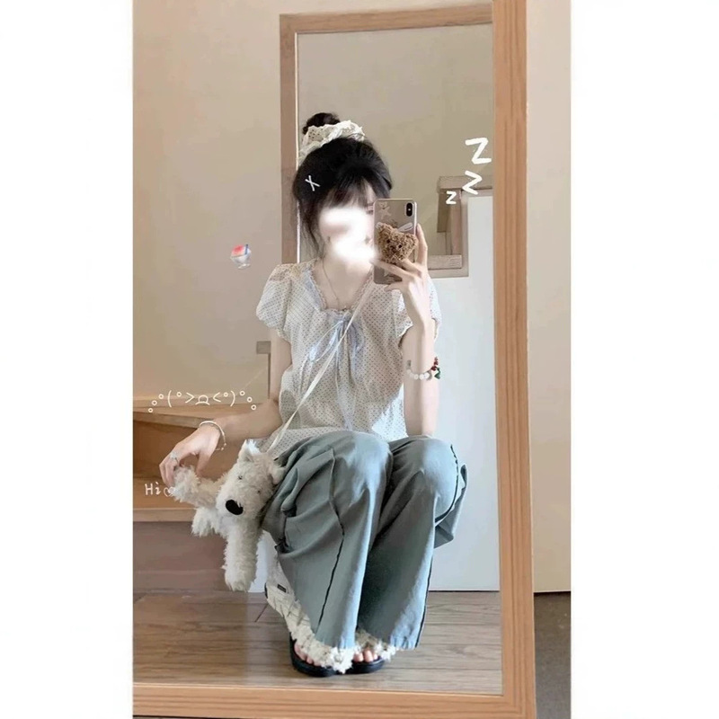 Sweet lace collar polka dot puff sleeve shirt for female students, summer Korean style, fresh and unique, slimming short top, trendy Sweet lace collar polka dot puff sleeve shirt for female students, summer Korean style, fresh and unique, slimming short top, trendy