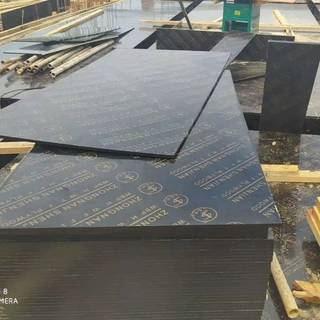 Laminated plywood工地施工现浇混凝土覆膜板镜面光滑无需抹灰