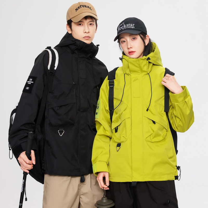 Otoño y invierno nuevo al aire libre chaqueta de asalto hombre y mujer chaqueta de montaña chaqueta de pareja chaqueta casual chaqueta de color brillante de moda