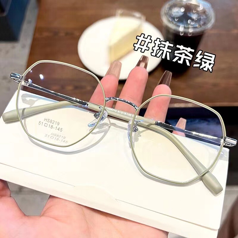Ultra-light brown glasses myopia women's power can be matched with plain glasses ins big face slimming flat glasses frame Ultra-light brown glasses myopia women's power can be matched with plain glasses ins big face slimming flat glasses frame