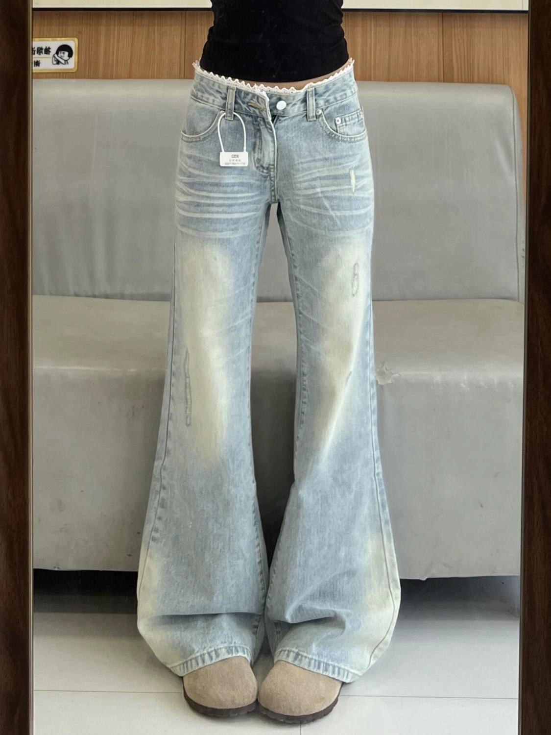 Джинсы (Summer Blue) клёш с высокой талией, корейский стиль, приталенные — размеры XS–XL, светло-голубые