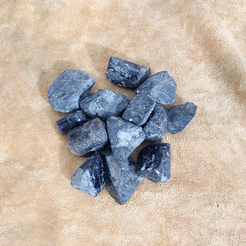 京腾电气石粉 黑色 彩色 电气石颗粒 电气石陶瓷球 地面铺砖 涂料