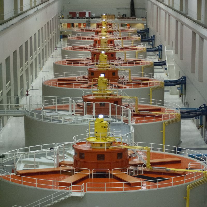 混凝土耐高温抗腐蚀涂料，石化领域的钢制消防水罐。