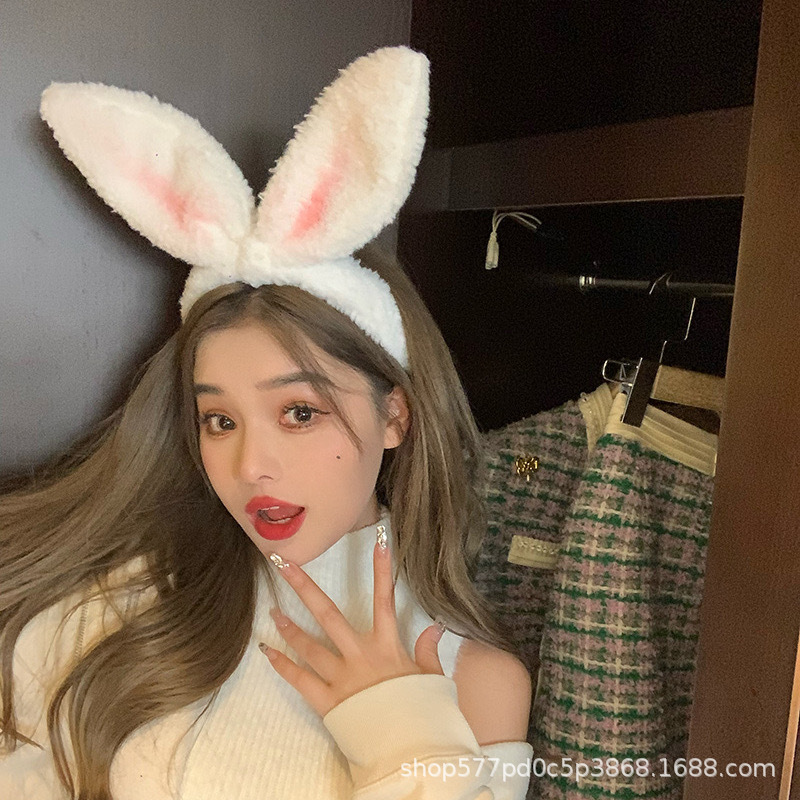 1EB029FB-C417-4509-BF47-B0AC23