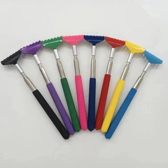 かゆい神器をつかむのはむずむずしています。