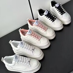 Pure Source Xiaoxiangfeng パンダビスケットシューズ女性用本革 2025 春の新作厚底プラットフォームシューズ身長を伸ばす白い靴トレンディな靴