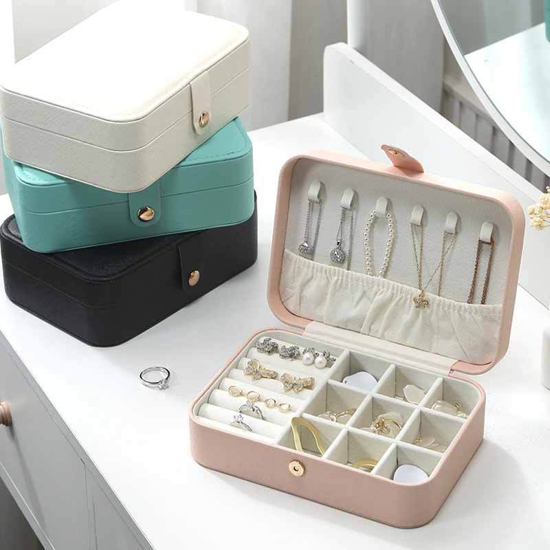 Storage system for traveling