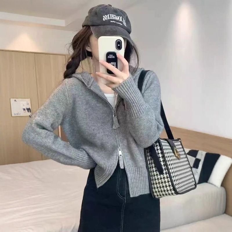 Short Double-Zip Knit Sweater for Women, Waist-Cinching, 100% Stylish, Petite Sweater, Women's Coat, Hooded Wool Cardigan for Women