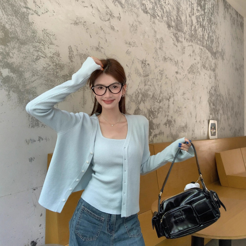 Knitted Sweater Tops Early Autumn Korean Style Sweater Cardigan Suspender Two-Piece Set for Women 2025 New Suit Fashion Style