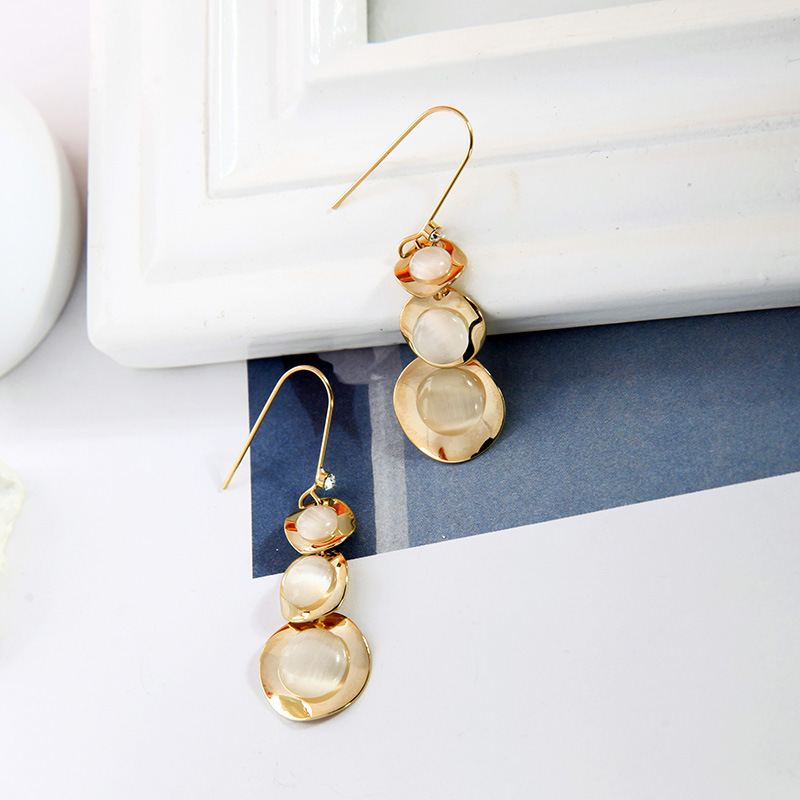 Korean Simple Opal Tassel Copper Earrings Wholesale display picture 4
