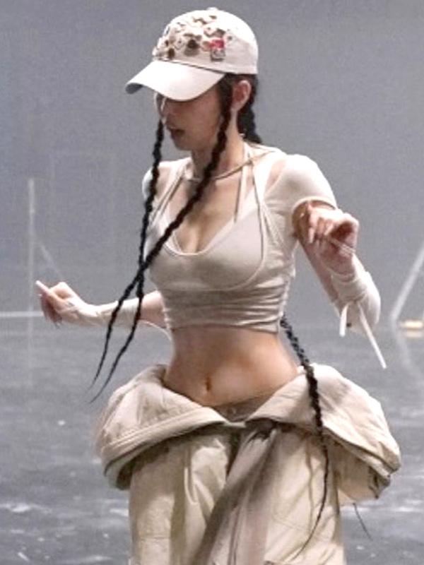 Jennie同款结构式分割镂空紧身假两件上衣甜酷辣妹风短款长袖T恤|undefined