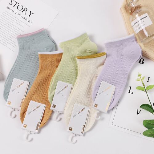 Trendy women's socks, solid color spring and summer women's socks, shallow lace socks, short fungus edge boat socks wholesale