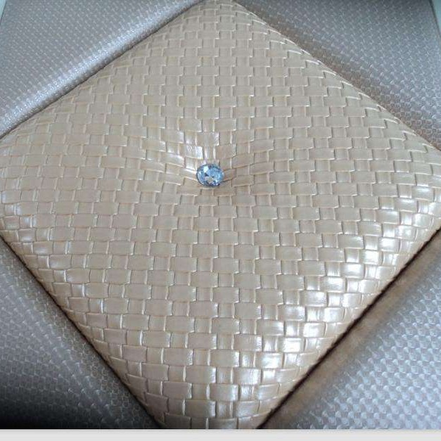 正斜编织纹斜席纹仿碳纤维皮革 碳纤维TPU汽车座椅内饰皮革