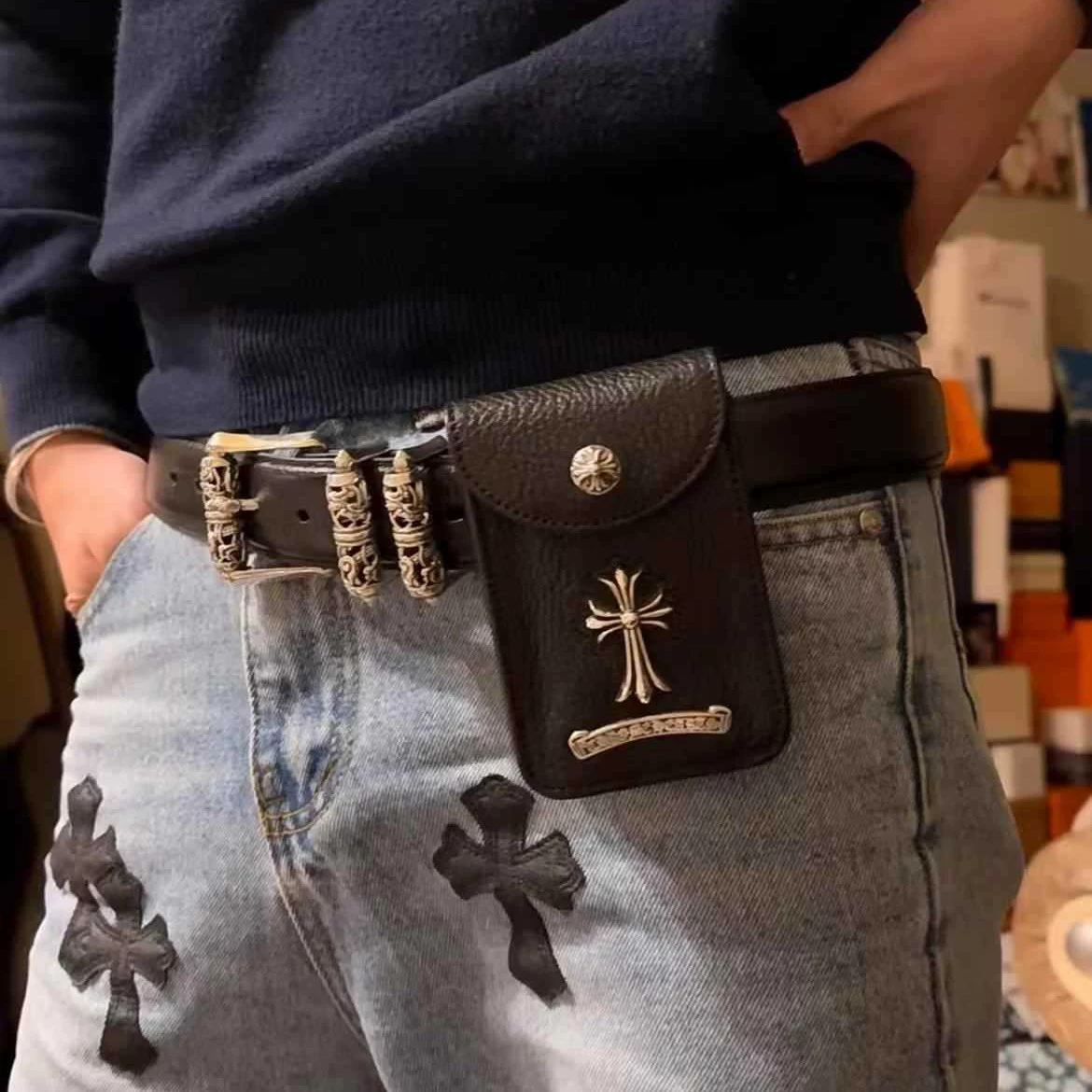 Import leather belt, cigarette case, small one-shoulder bag, chain, chain bag