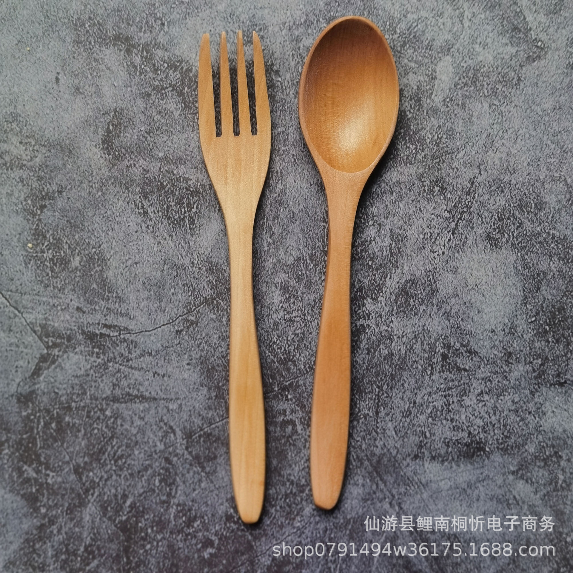 무선 연꽃나무 물결 모양 손잡이 스푼과 포크