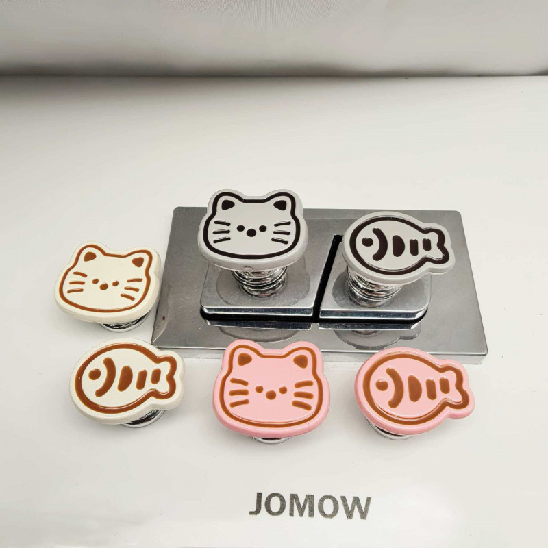 Cute Kitten and Fish Toilet Button Press Nail Art Universal Auxiliary Tool for Bathroom Flush Tank Cute Kitten and Fish Toilet Button Press Nail Art Universal Auxiliary Tool for Bathroom Flush Tank