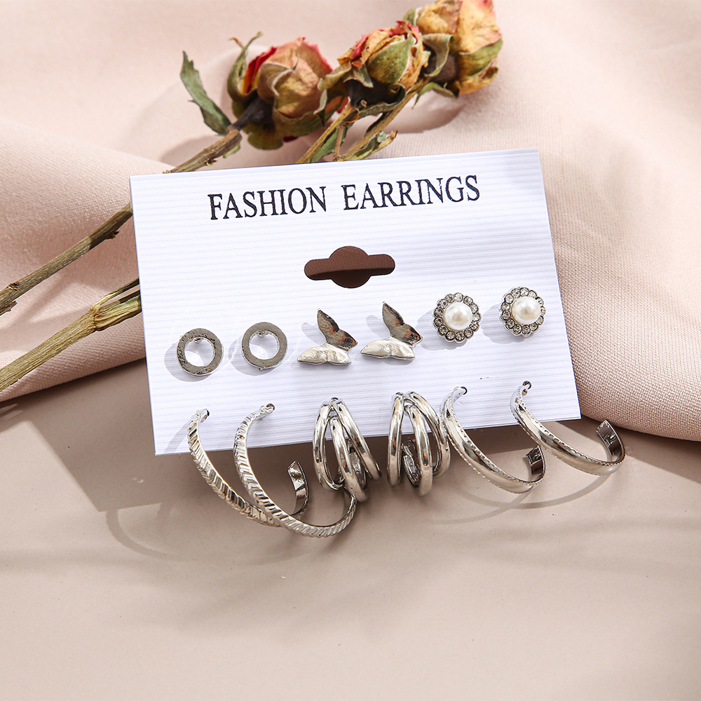 Retro C-shaped Earrings Set 6 Pairs Of Creative Personality Metal Earrings display picture 5