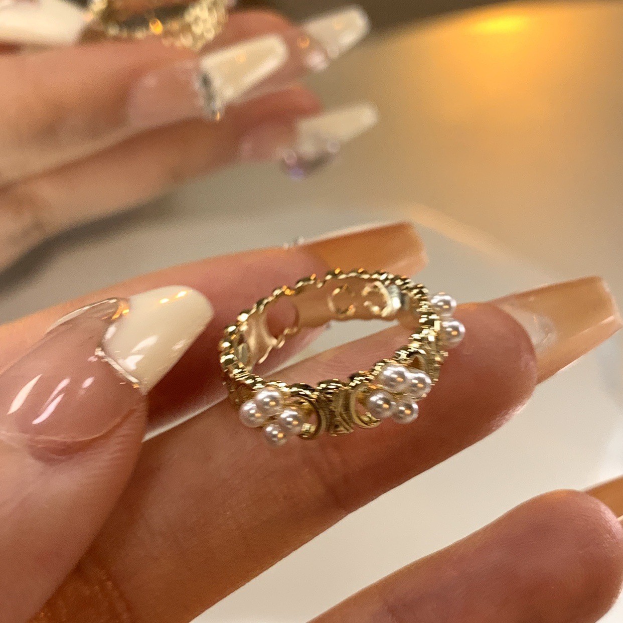 Anillo de circonita de perlas de viento ins, nicho femenino, sentido de alta gama, simple y ligero, anillo de novia de lujo, anillo de apertura de temperamento al por mayor