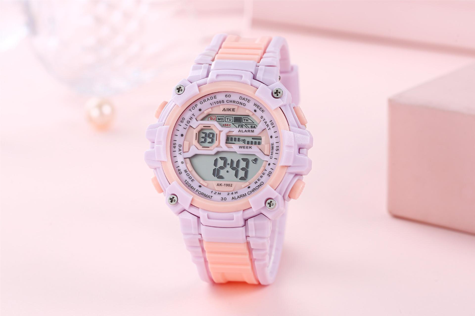 Nuevo estilo británico simple reloj electrónico de color de empalme estudiantes niños reloj de pulsera universal fresco reloj electrónico de alta calidad