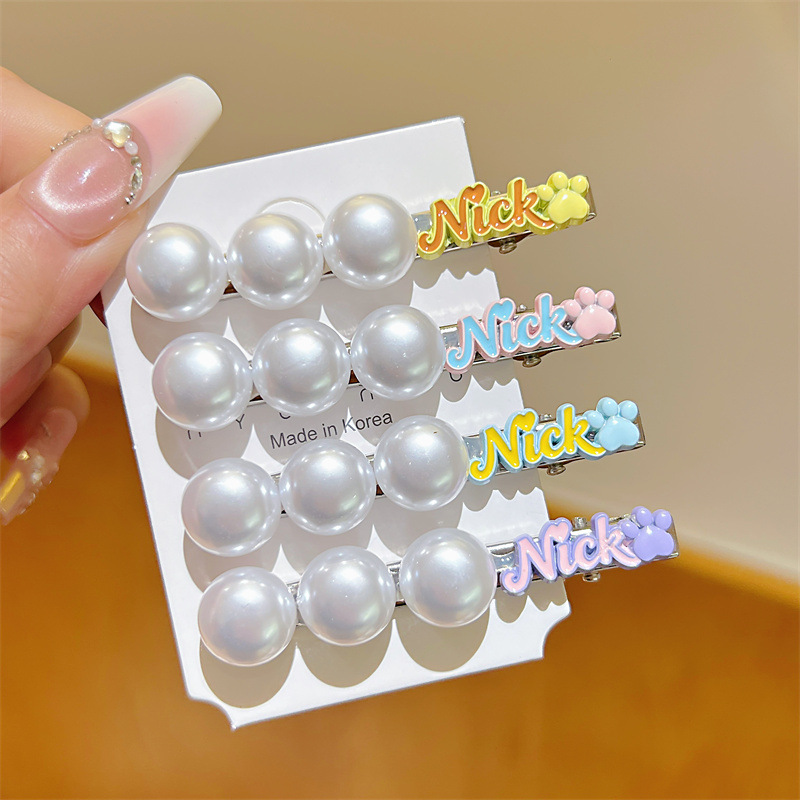 Cute hairgrip with letters pearl