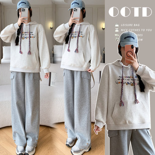 Real shot in stock pregnant women autumn and winter embroidered sweater loose long sleeve plus size top versatile round neck pullover sweater fleece