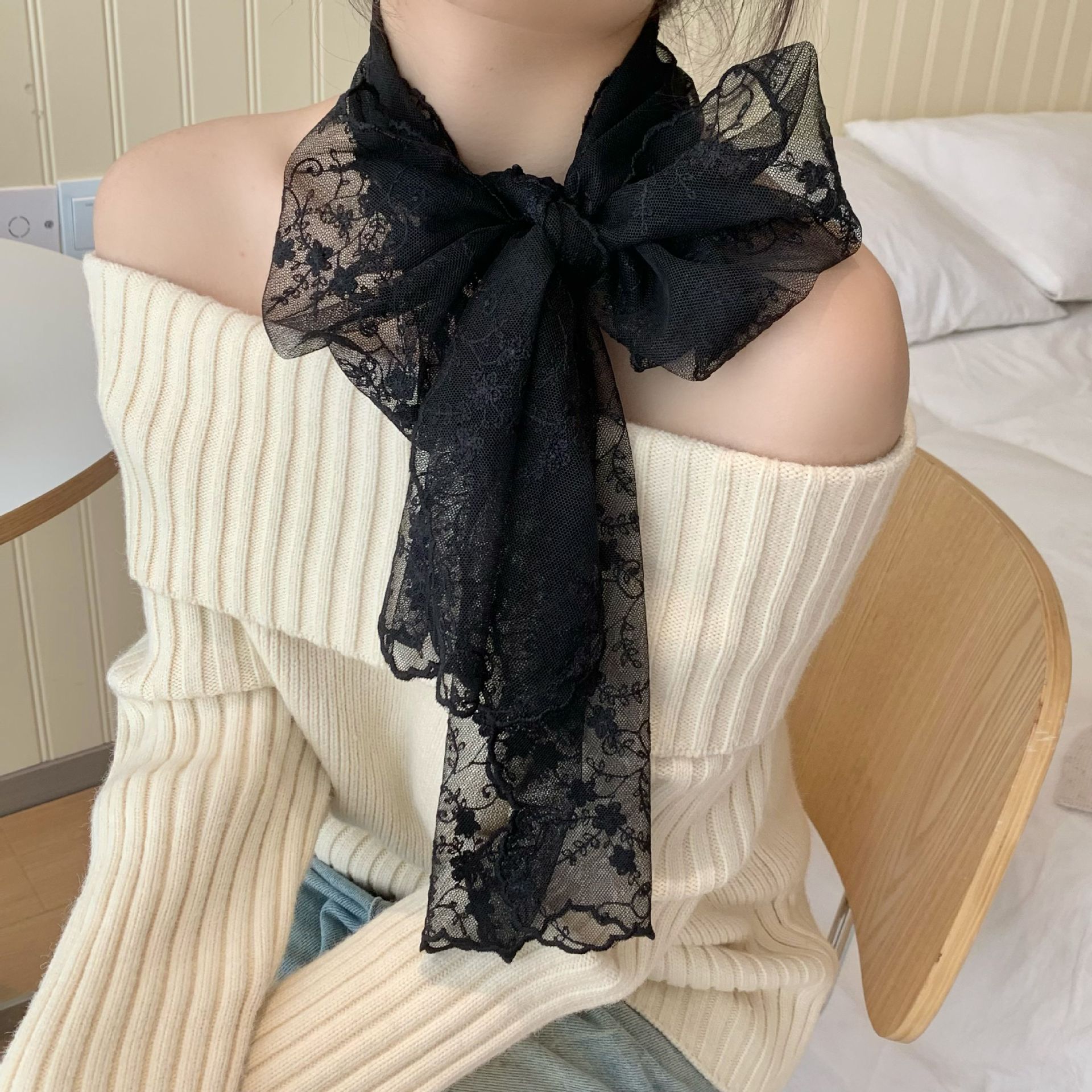 Bufandas de encaje nuevo estilo coreano arco grande pequeño fresco alto sentido bufandas bufandas bufandas de seda al por mayor