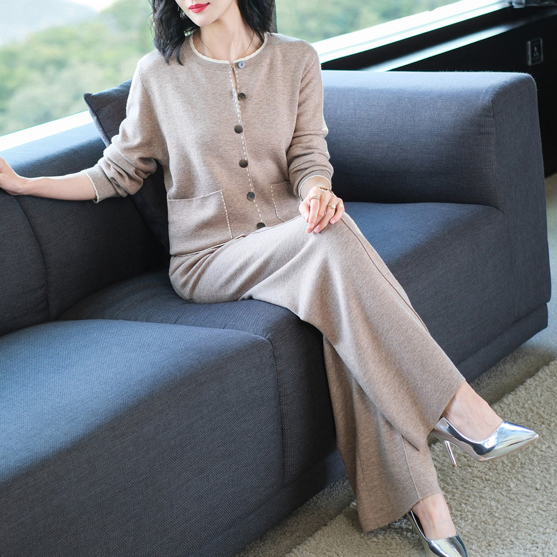 秋装时尚套装女秋季2025新款宽松针织毛衣中年妈妈装洋气两件套女|undefined
