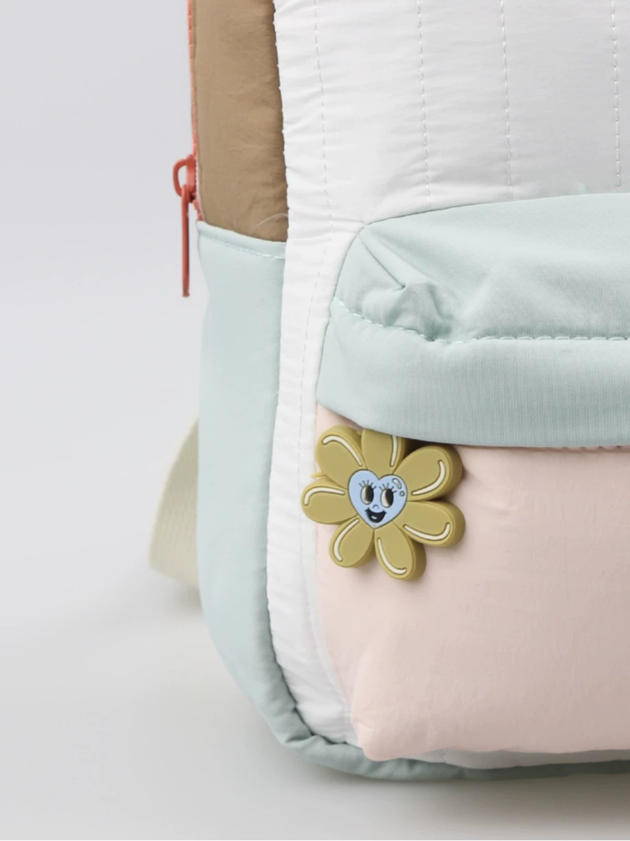 Children's cute backpack, school bag solar-powered
