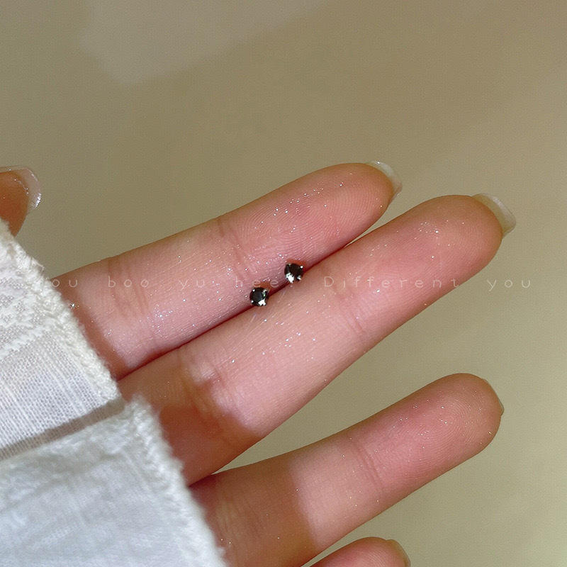 s925银耳钉新款潮迷你锆石耳骨钉耳环养耳洞耳棒锆石银耳饰高级感|undefined