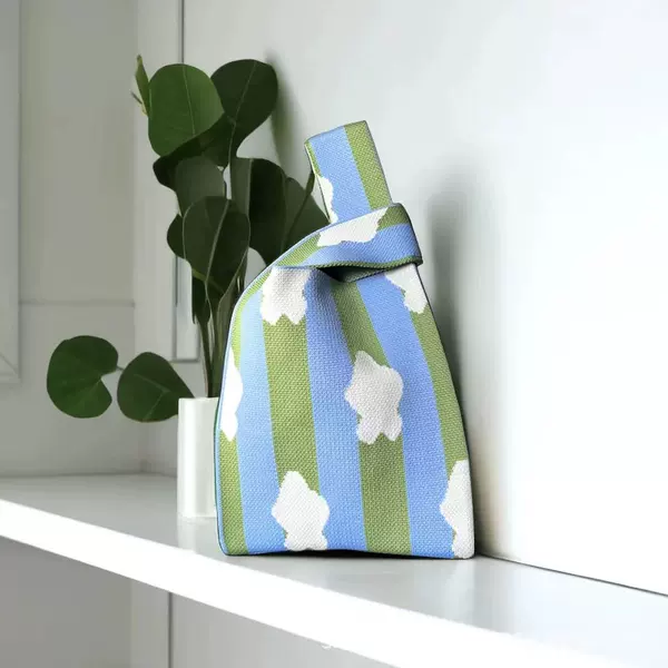 Vertical stripe green