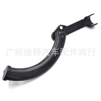 Suitable for Mercedes-Benz W204/M271 Engine Radiator Water Pipe A2712002352 2712002352