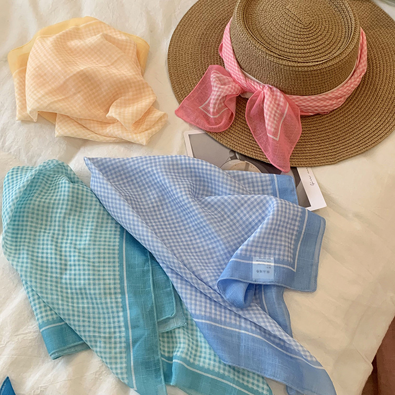 Azul cuadrado de alta calidad toallas de primavera y verano mujeres nuevas bufandas de seda de estilo francés universal moda toallas triangulares al por mayor