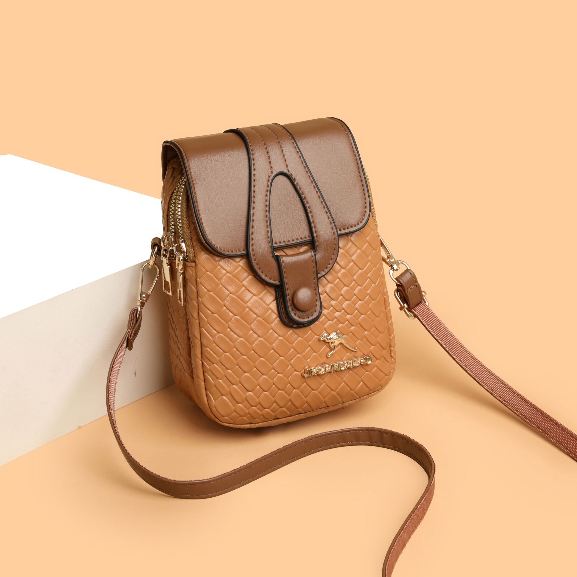 Nuevo bolso de las mujeres transfronteriza PU suave cuero texturizado bolsa de mensajero simple moda bolso de hombro de moda casual ligero pequeño bolso cuadrado