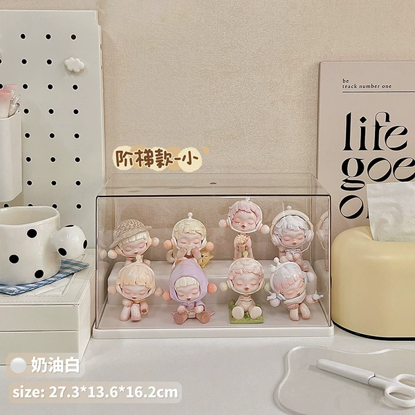 Cream white [dust-proof small/one-layer ladder] figure box