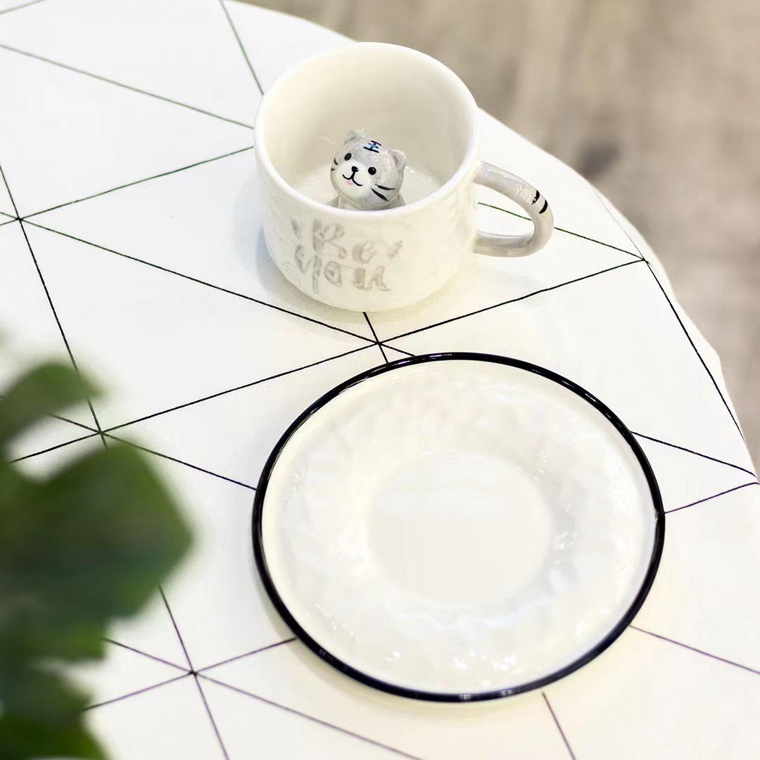 Personalidad creativa de dibujos animados Tigre 3D muñeca Taza de cerámica y platillo combinación traje taza de regalo lindo mascota tarde taza de té