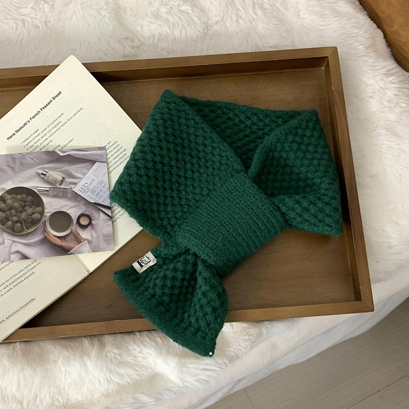 Pequeña bufandas mujeres otoño invierno nuevo estilo coreano todo el tiempo cálido color sólido bufandas rojas de red perezosas lana punto cruzado bucal