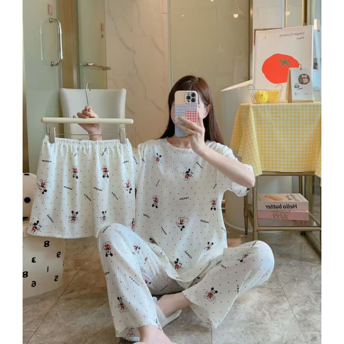 Venta al por mayor transfronteriza de una variedad de pantalones de manga corta de tres piezas, pijamas de mujer, pantalones cortos de algodón de nubes de verano de dibujos animados, servicio a domicilio
