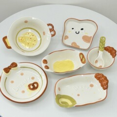 かわいいパン陶器食器セット クリーム風 高価値釉下色 家庭用食器 皿 スプーンセット