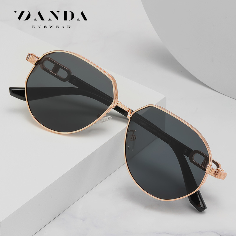 Nuevas gafas de sol polarizadas JS8577 Fashion Travel Street shooting gafas de sol de los hombres pesca protección solar polarizada gafas rana