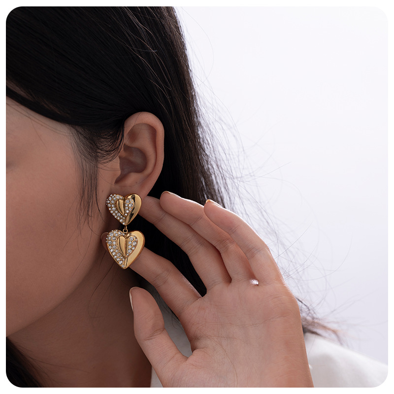Tina transfronteriza retro dorado estilo europeo y americano amor zircón pendientes de diseño femenino exagerado pendientes de estilo retro