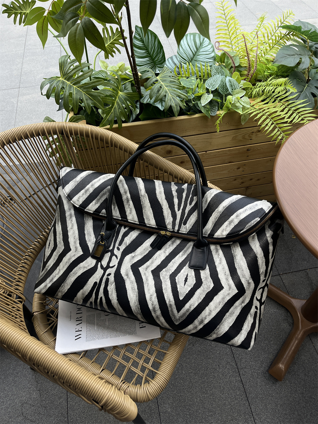 Travel Bags Zebra Pattern Fashion Travel Bag New Style Gym Bag Handbag Luggage Bag Large Capacity Registration Bag Short Distance Messenger Bag_voghion.com