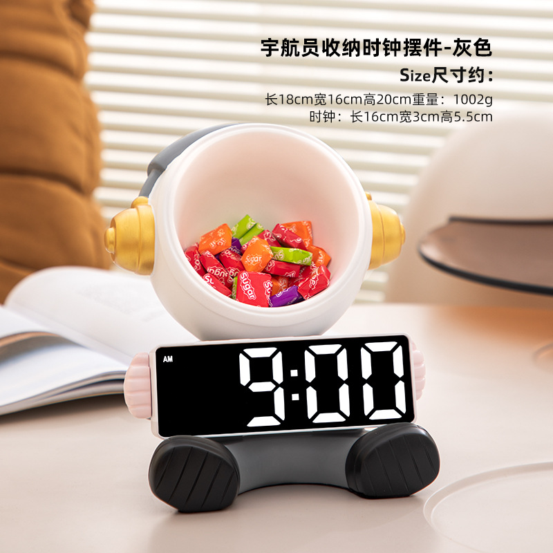 Reloj de astronauta adornos de sala de estar dormitorio lujo ligero reloj de escritorio tipo reloj electrónico decoración despertador