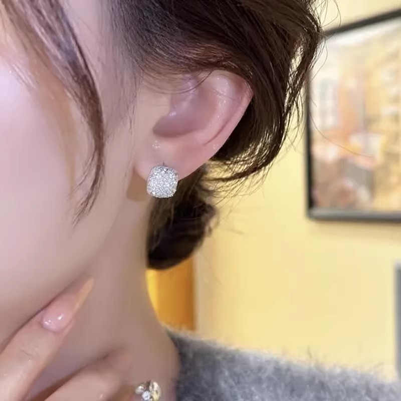 轻奢小众高级感精致微镶满钻锆石耳扣耳环女时尚百搭气质方锆耳钉|undefined