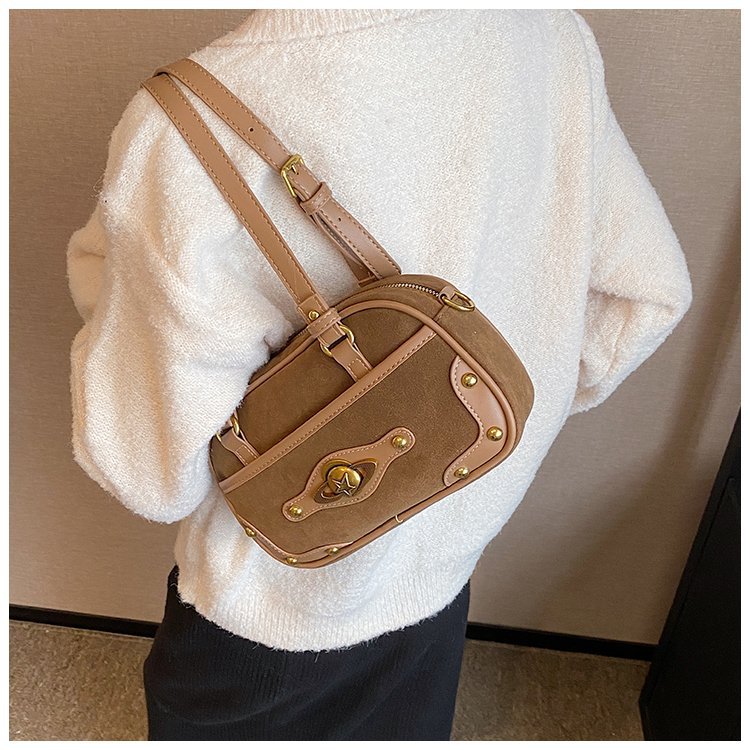 Denim single shoulder underarm 2023 new niche design contrasting color pillow handbag crossbody women's small bag_voghion.com